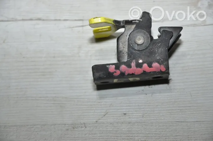 Citroen Berlingo Rear door lock 9682085077