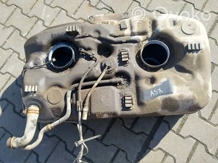 Mitsubishi ASX Réservoir de carburant 7004195