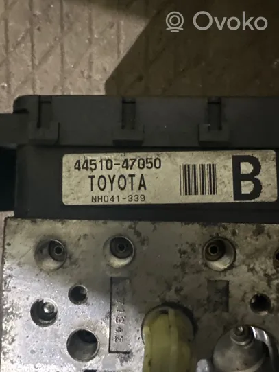 Toyota Prius (XW20) ABS-pumppu 4451047050