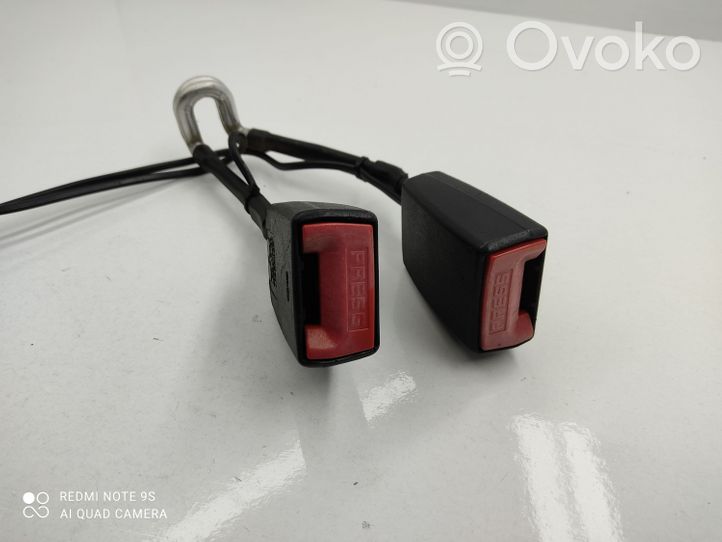 Citroen C5 Hebilla del cinturón de seguridad trasero 33052811