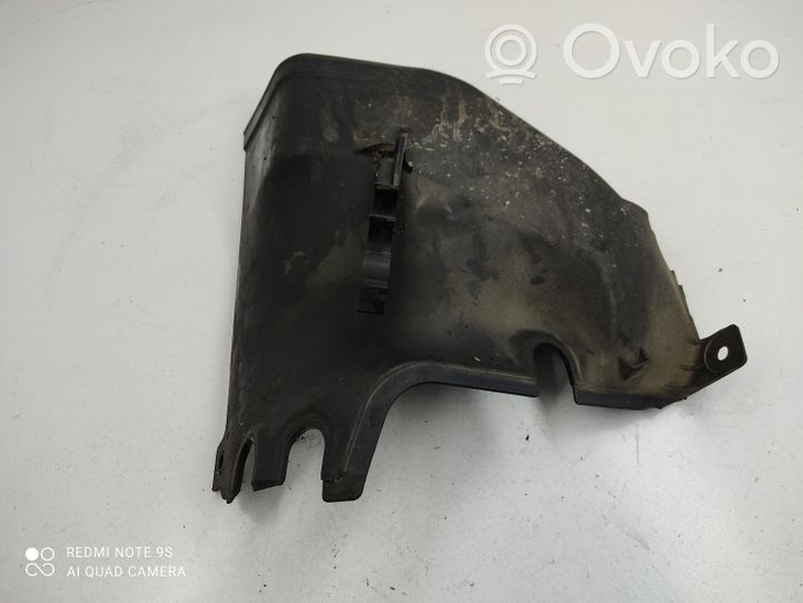 BMW 3 E46 Kita variklio skyriaus detalė 8202799