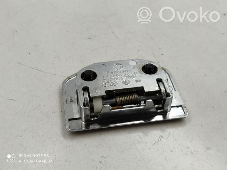 Audi A4 S4 B7 8E 8H Fissaggio gancio/anello 8E0864203