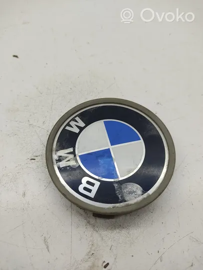 BMW 3 E90 E91 Rūpnīcas varianta diska centra vāciņš (-i) 