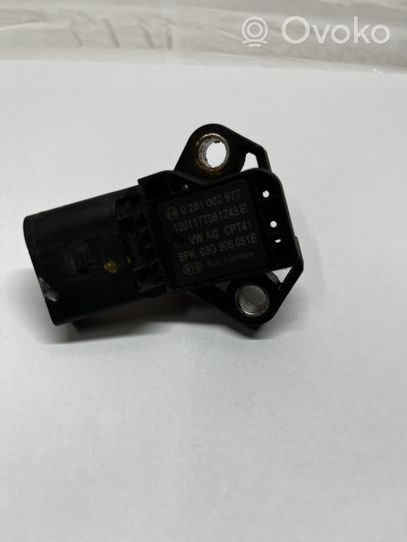 Volkswagen Touran II Gaisa spiediena sensors 03G906051E