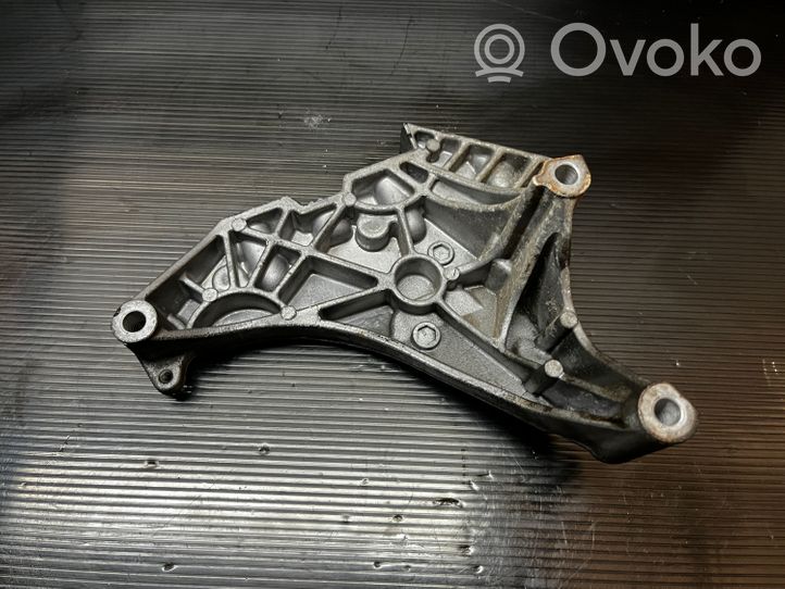 Volkswagen Touran II Engine mounting bracket 03L199207