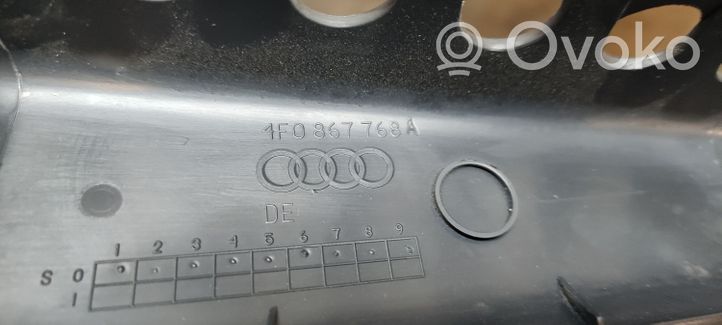 Audi A6 S6 C6 4F Aizmugurējā virsbūves sliekšņa dekoratīvā apdare 4F0867768A