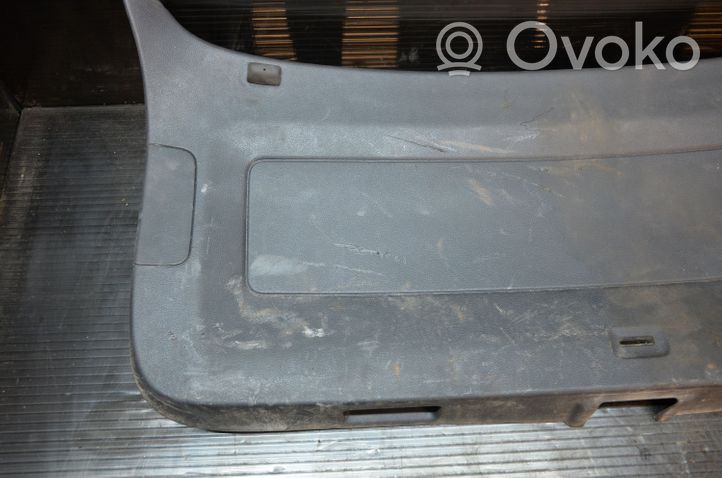 Volkswagen Tiguan Poszycie / Tapicerka tylnej klapy bagażnika 5N0867601