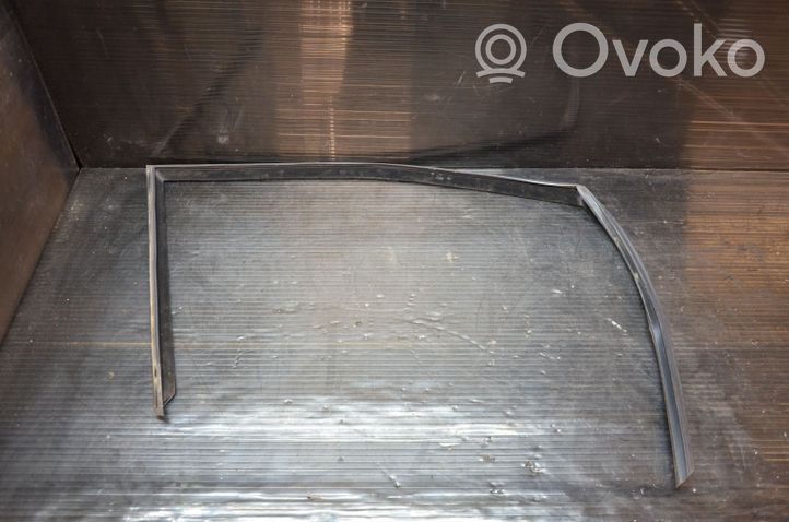 BMW X5 E70 Joint de fenêtre de porte avant coupé 7136973