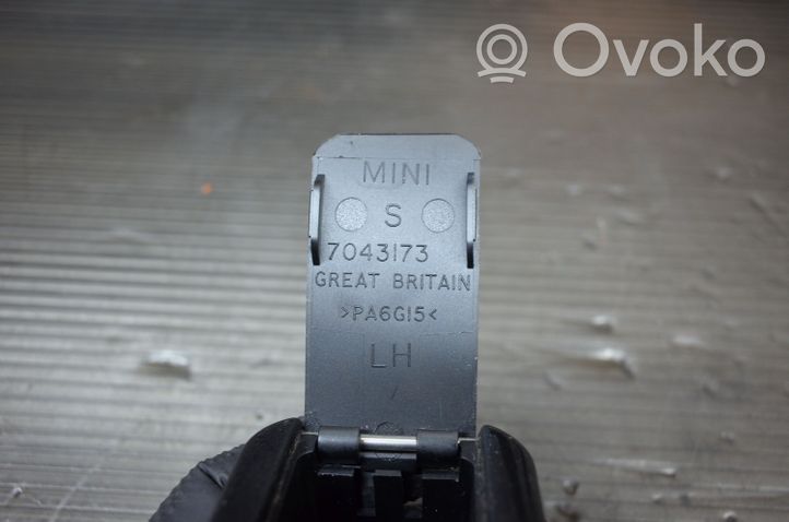 Mini One - Cooper R50 - 53 Osłona / zaślepka ISOFIX 7043173