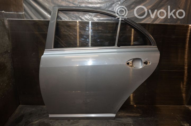 Toyota Avensis T250 Rear door 