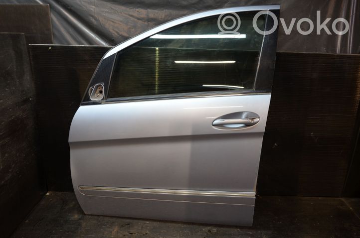 Mercedes-Benz B W245 Front door 