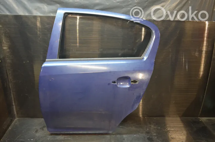 Opel Corsa D Aizmugurējās durvis Y20Z