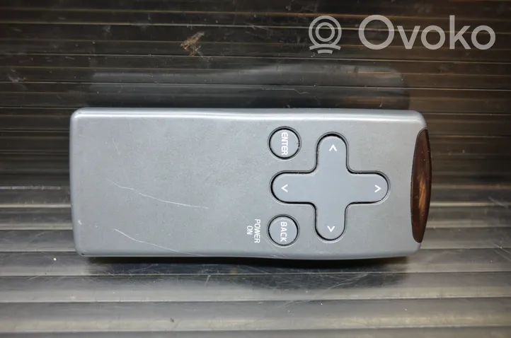 Volvo V50 Panel radia 30657371