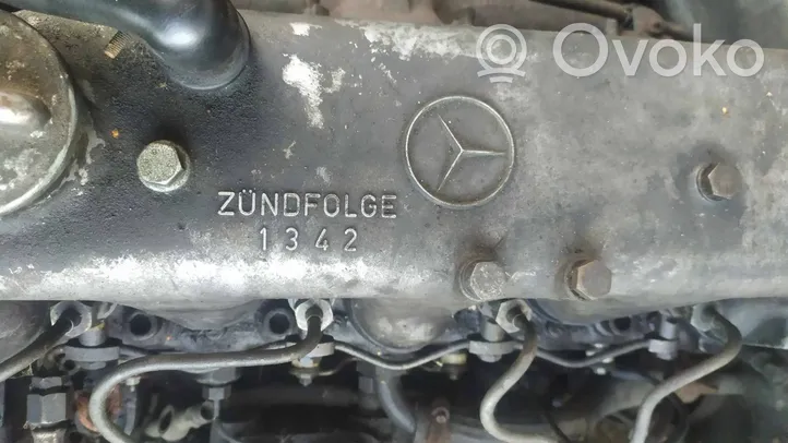 Mercedes-Benz 190 230 W110 W111 Moteur 921.918