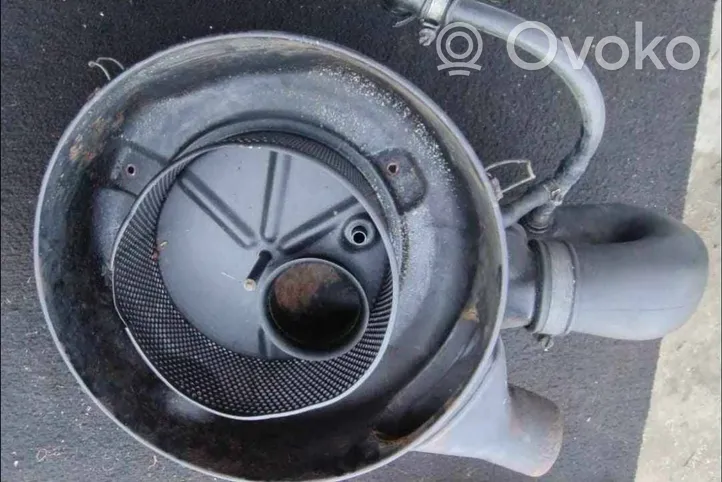 Mercedes-Benz W123 Boîtier de filtre à air 0020940404