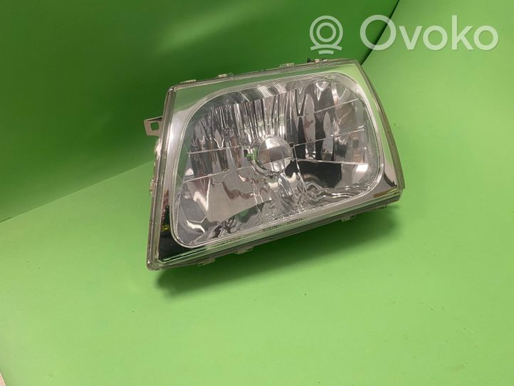 Toyota Hilux (N140, N150, N160, N170) Lampa przednia 8117035320