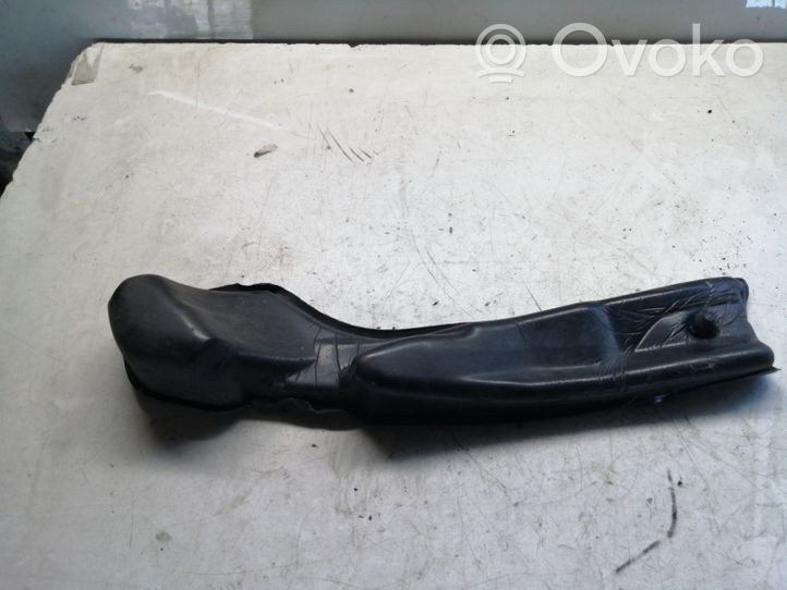 Volvo XC70 Fender foam support/seal 8684736