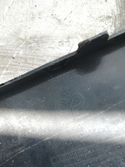 Opel Astra J Modanatura separatore del paraurti anteriore 13368664