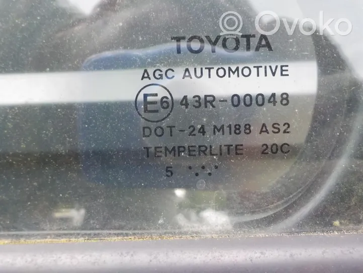 Toyota Avensis T270 Takaovi 