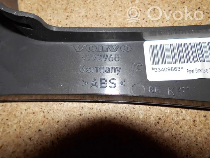 Volvo S70  V70  V70 XC Rivestimento in plastica cornice della leva del cambio 9192968