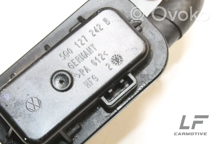 Audi A3 S3 8V Regulator ciśnienia paliwa 5Q0127242B