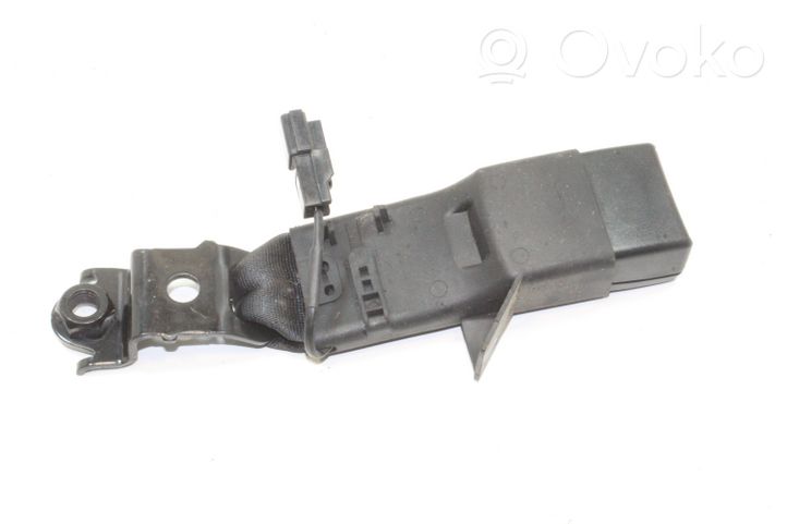 Toyota Avensis T270 Boucle de ceinture de sécurité arrière 6093092