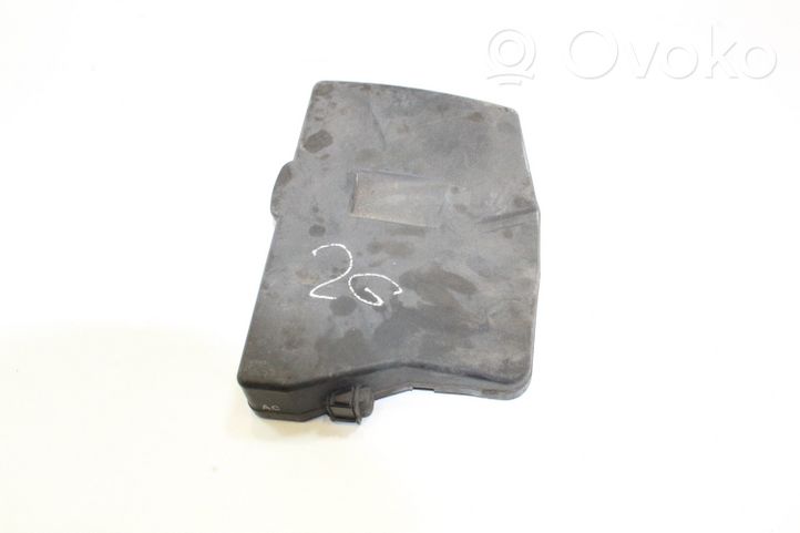 Toyota Avensis T270 Coperchio scatola dei fusibili 8266205190