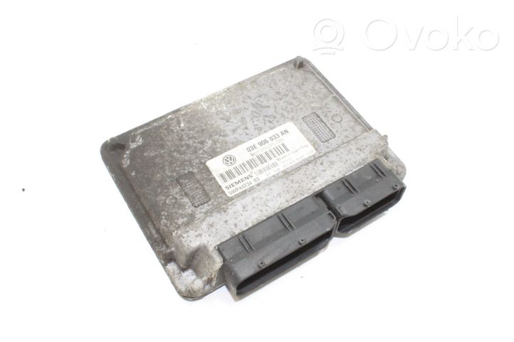 Skoda Fabia Mk3 (NJ) Calculateur moteur ECU 03E906033AN