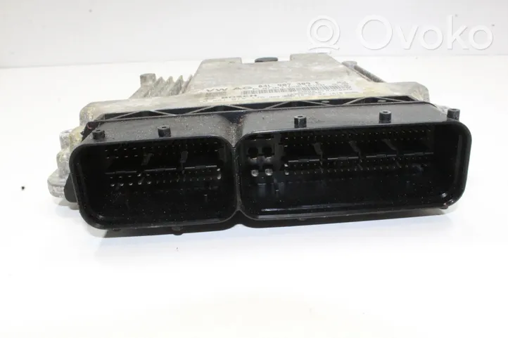 Seat Toledo III (5P) Calculateur moteur ECU 04L907309E