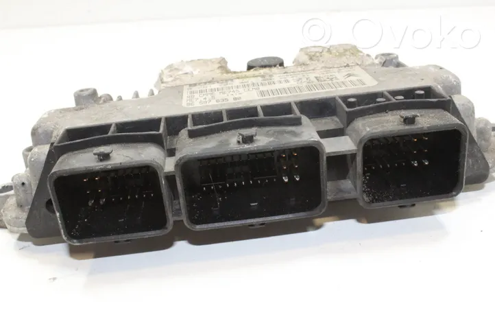 Peugeot 208 Calculateur moteur ECU 9659763580