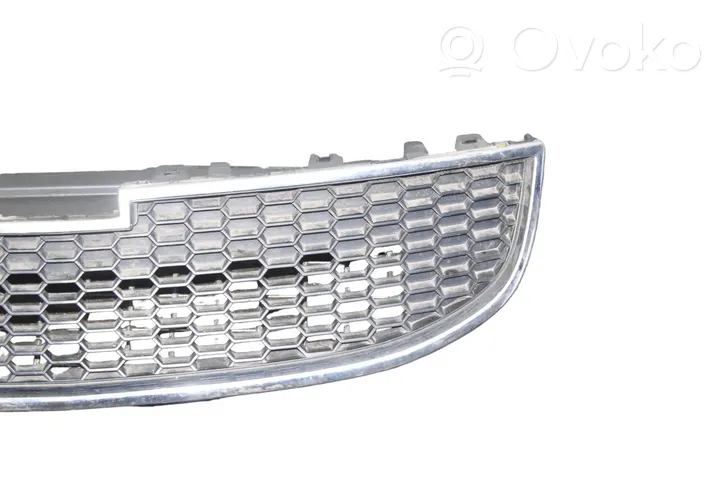 Chevrolet Orlando Grille inférieure de pare-chocs avant 