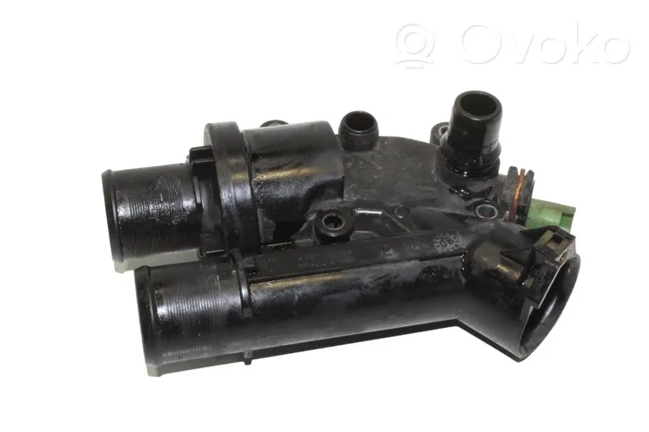 Land Rover Freelander 2 - LR2 Boîtier de thermostat 9657182080