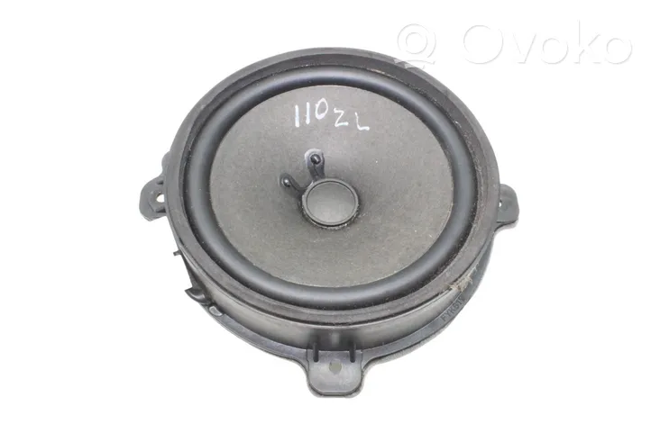 Chevrolet Captiva Takaoven kaiutin 25907868