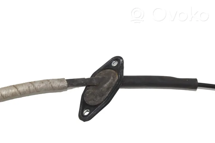 Chevrolet Captiva Gear shift cable linkage 