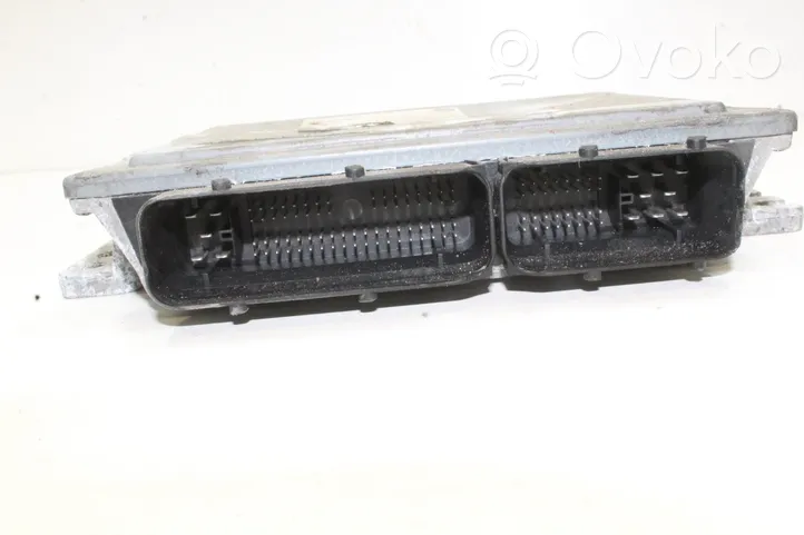 Mini One - Cooper R50 - 53 Variklio valdymo blokas 7557395