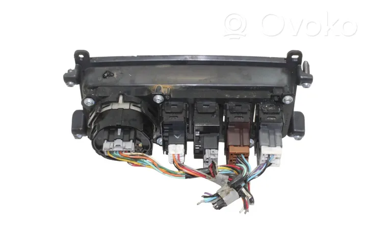 Nissan Pathfinder R51 Set di interruttori 96988EB41A