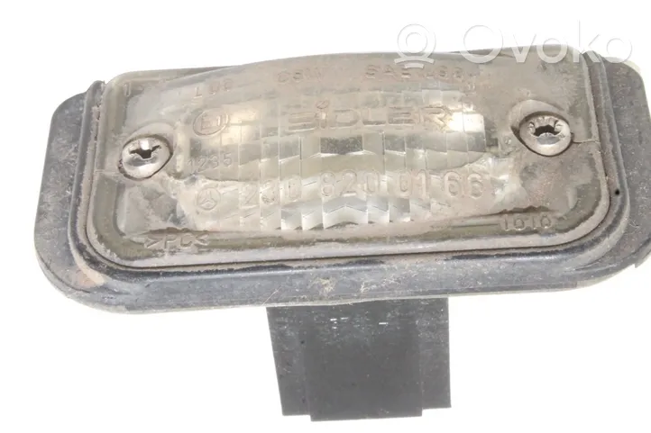 Mercedes-Benz SL R230 Lampa oświetlenia tylnej tablicy rejestracyjnej 2308200166