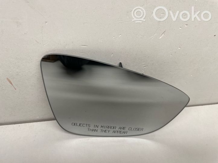 Volkswagen PASSAT B8 Wing mirror glass 