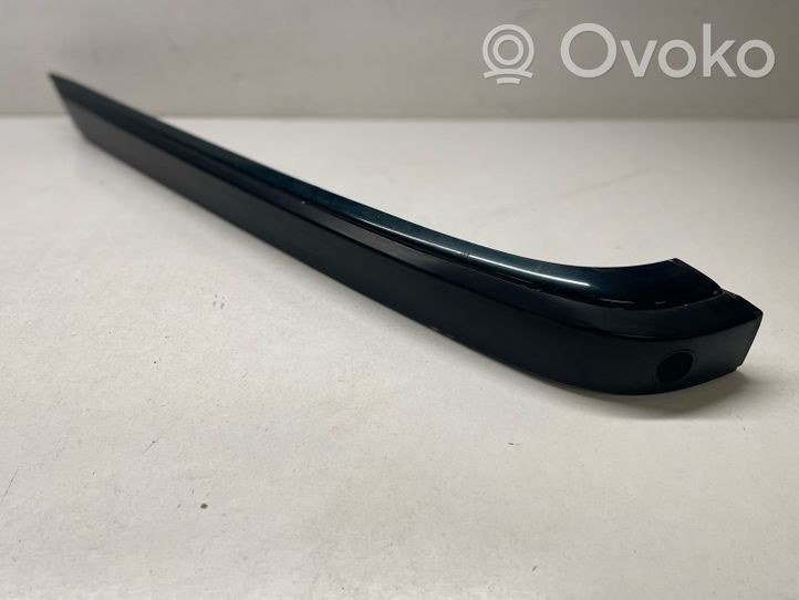 BMW 7 E38 Modanatura della barra di rivestimento del paraurti anteriore 51128125411