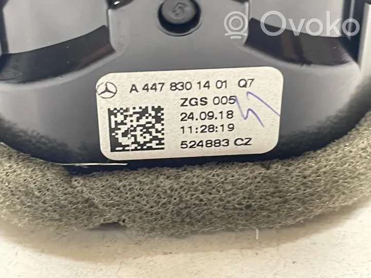 Mercedes-Benz V Class W447 Šoninės oro grotelės 4478301401