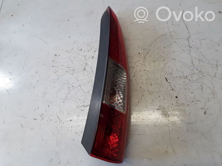 Volvo V70 Galinis žibintas kėbule 30643331