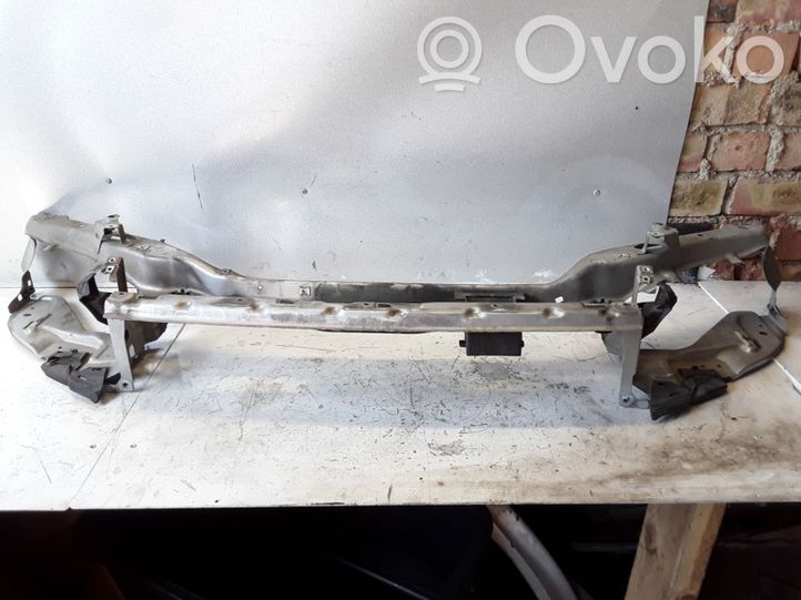 Volvo v40 slam panel top