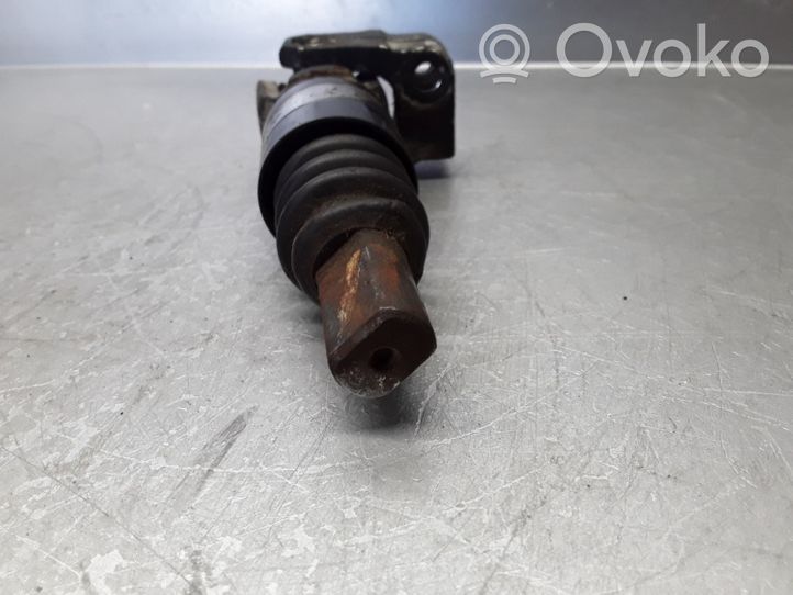 Volvo S70  V70  V70 XC Steering column universal joint 