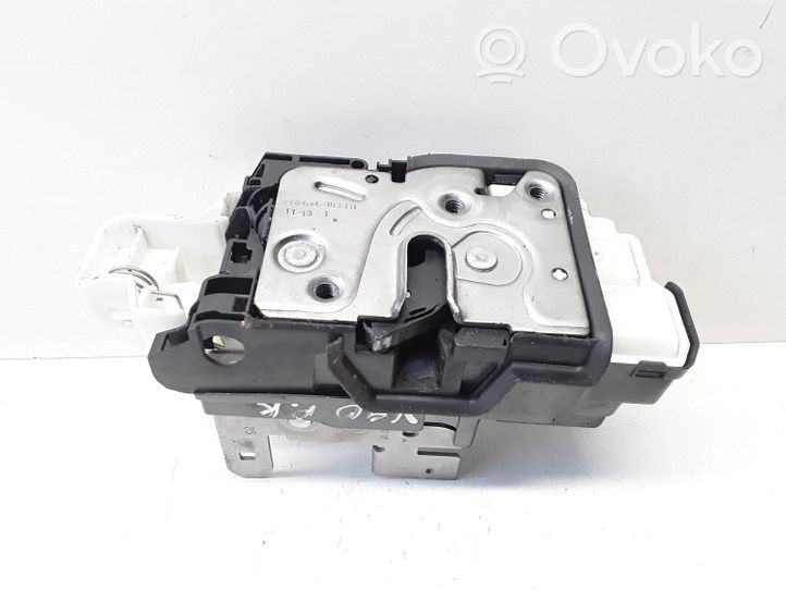 Volvo V40 Zamek drzwi przednich 31391824