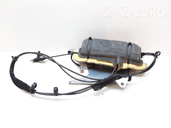 Volvo V70 Pompe, vérin hydraulique de hayon LA182571CEL5