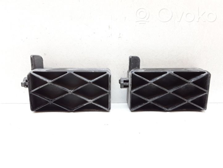 Volvo V70 Radiator support slam panel bracket 