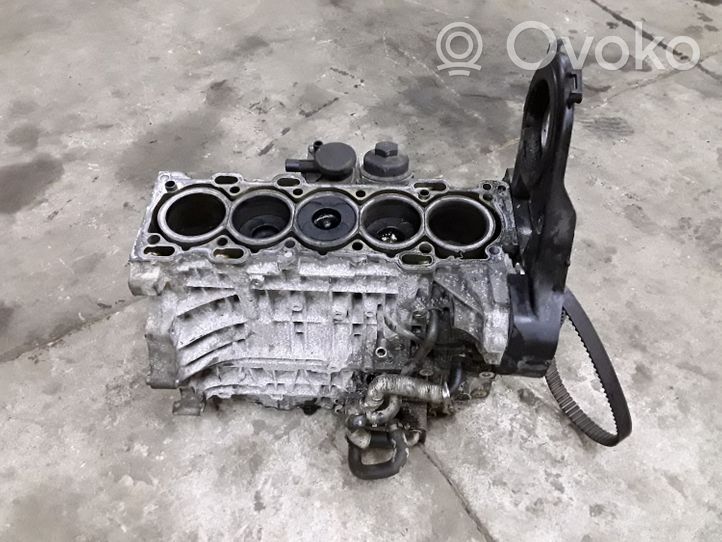Volvo V70 Engine block 