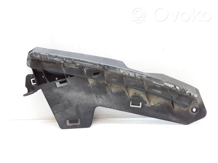 Volvo V70 Staffa di rinforzo montaggio del paraurti anteriore 30796388