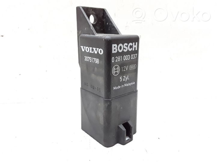 Volvo XC70 Glow plug pre-heat relay 0281003037