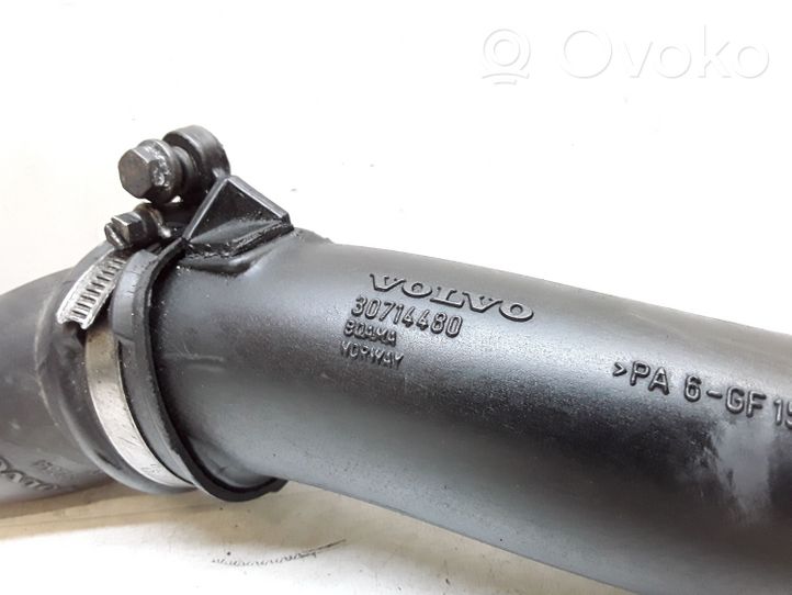 Volvo XC90 Tube d'admission de tuyau de refroidisseur intermédiaire 30714480